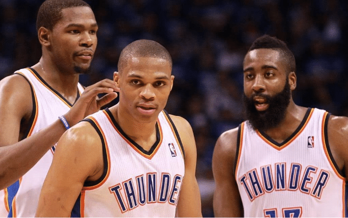 不分上下！杜兰特哈登威少三人同为巅峰，谁将会获得MVP？