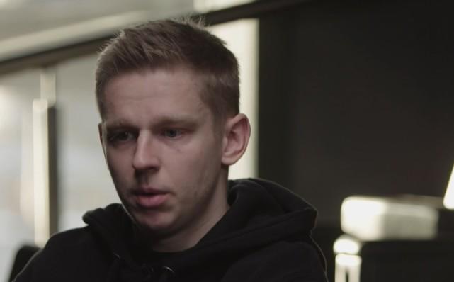 曼城球星自曝哭了1周：为女儿才没回乌克兰参战！俄球员沉默因害怕