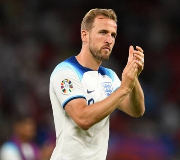 凯恩被无条件招募拜仁慕尼黑准备第二份报价