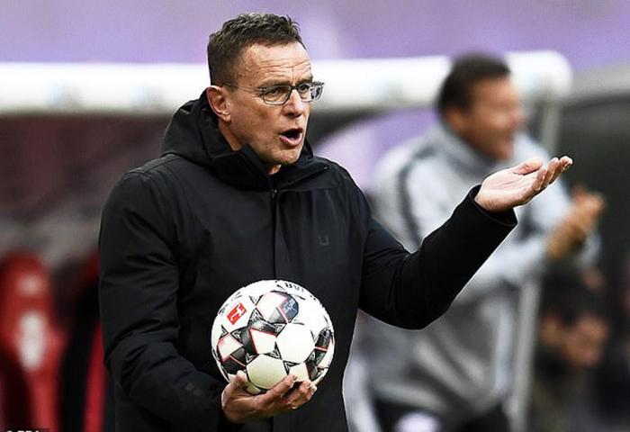 曼联官宣兰尼克出任临时主帅，恐将无缘战阿森纳！卡里克继续带队