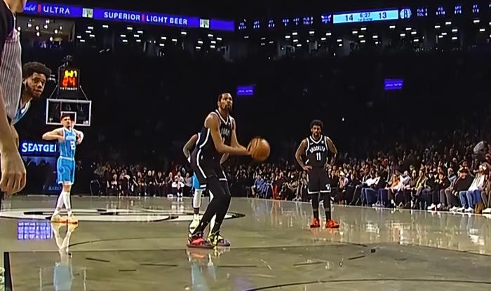 杀疯了！庄神16分钟7中6飙15分9板，KD超米勒迎里程碑，欧文9中2