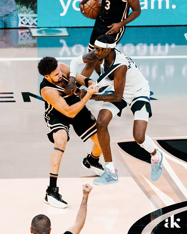 NBA冲突罚单出炉：格林锁喉戈贝尔被禁赛5场 克莱戈贝尔等人被罚款