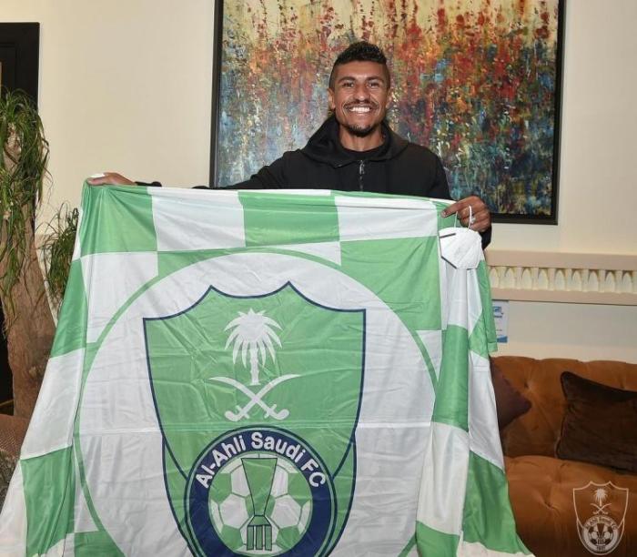 保利尼奥透露为何解约：父母房子被烧&母亲生病