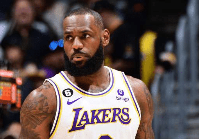 詹皇提前复出最大动力：豪言能直通季后赛 有望5连客结束后大战杜兰特