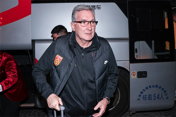 国足临战天津！球迷决心不减，张琳芃坚守队伍，武磊自信满满