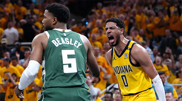 贝弗利砸球引争议，雄鹿连续被克，字母哥利拉德出局