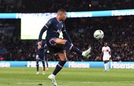 记者：若姆巴佩今夏不来皇马，以后就别来了