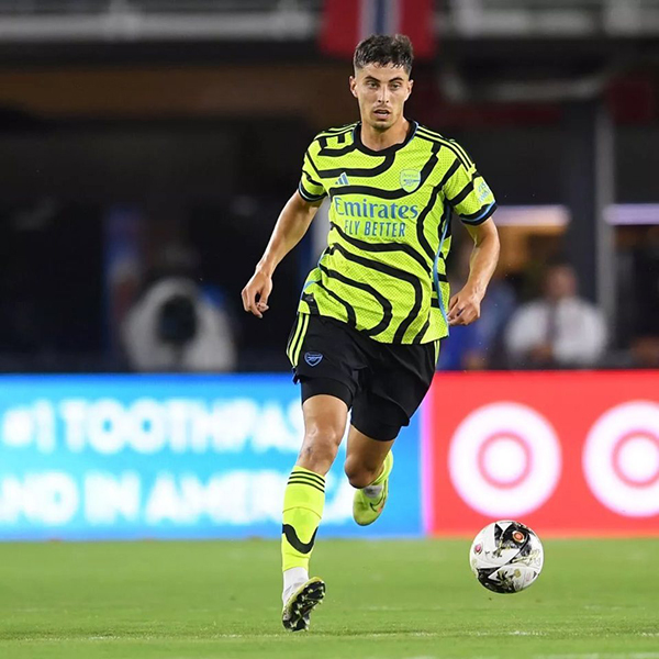 塔帅为哈弗茨变阵却换来1射0正+左路瘫痪！7500万欧白花