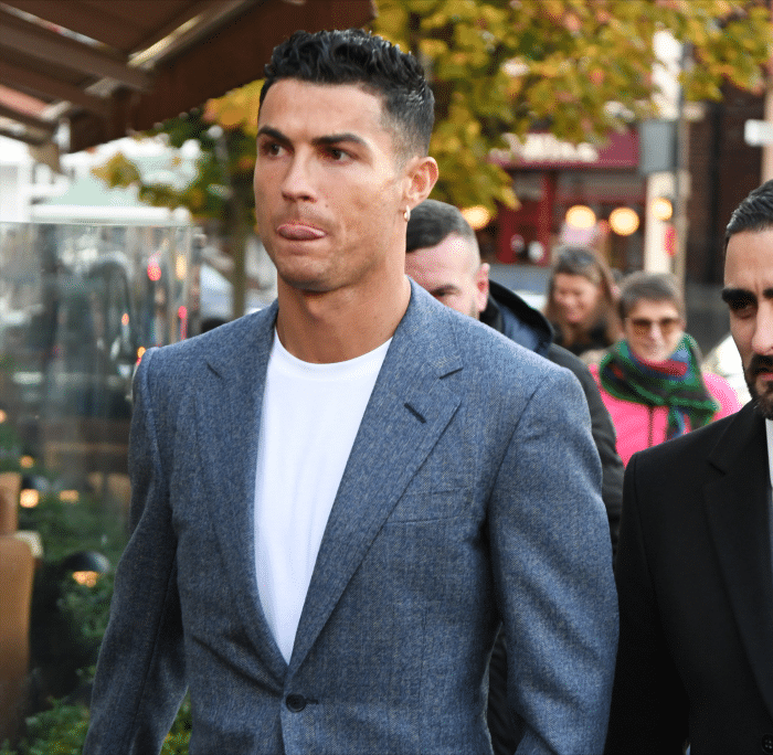 C罗率曼联聚餐备战曼城！欲定居曼市，曼联盼他继续踢球别做教练