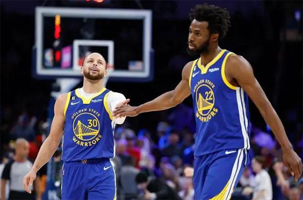 勇士酝酿巨变：维金斯、保罗或离队，汤普森寻求新东家