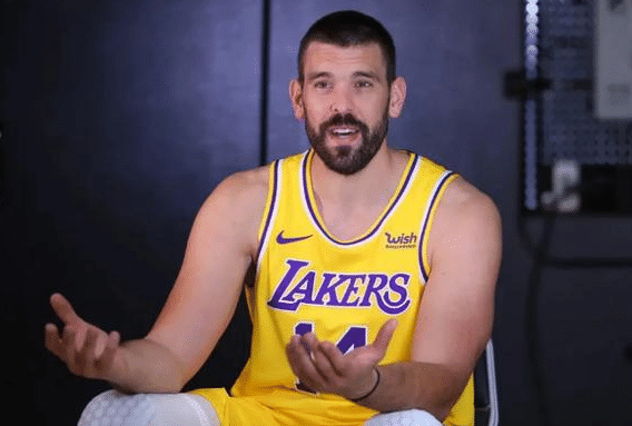 德拉蒙德的到来，逼出了湖人中锋的真实实力