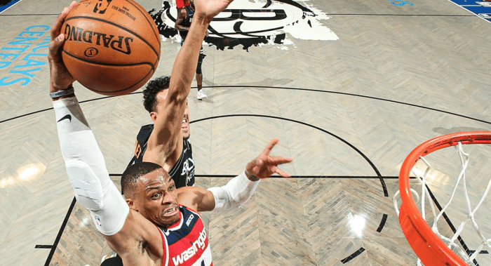 韦少空砍29+13+13！哈登欧文54+14！格里芬篮网首秀扣篮