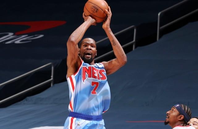 杜兰特一战冲击三大里程碑！三分命中数超越戈登？生涯盖帽数逼近詹姆斯