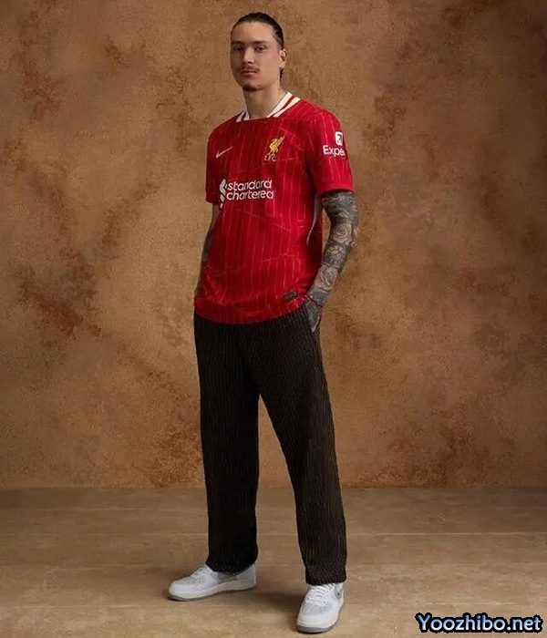 2024-25赛季利物浦主场球衣一览