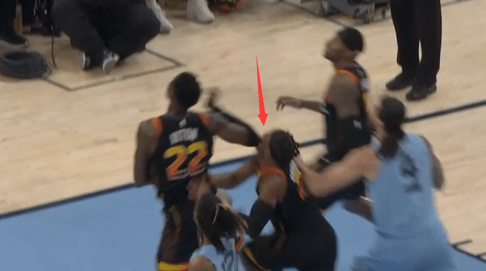 太阳又伤一员大将：艾顿肘击误伤队友鼻子 悍将血洒赛场提前退赛