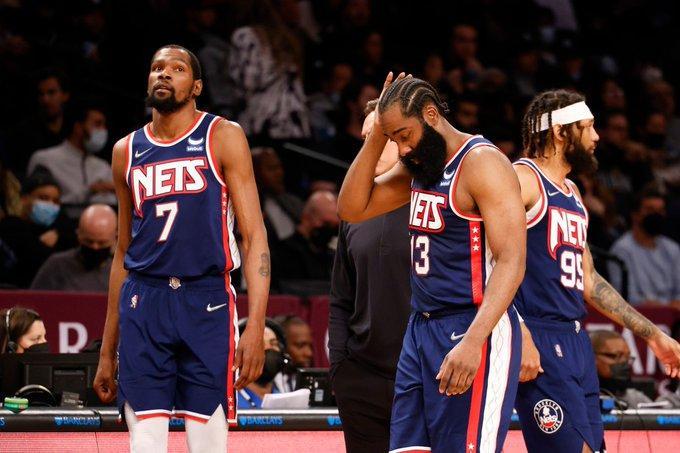 NBA官宣再延期两场！篮网猛龙都凑不够8人参赛，难道还不考虑停赛？