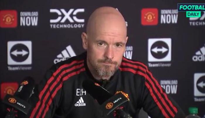 滕哈格详解曼联换人内幕！怒斥批评者马后炮，换不换B费都会挨骂