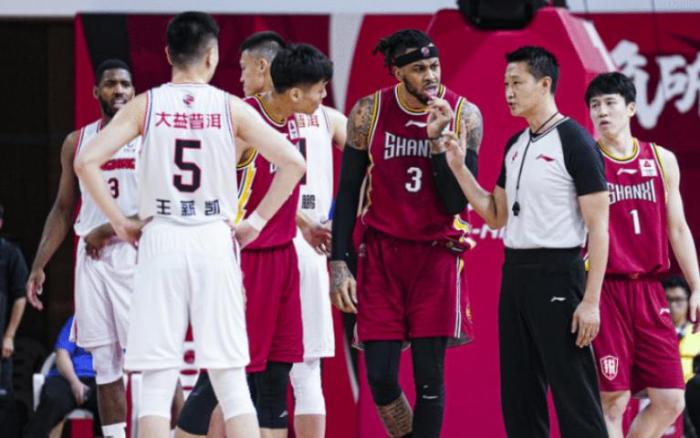 搞笑，裁判错误广东男篮买单，CBA创新“延时罚球”，姚明努力白费了