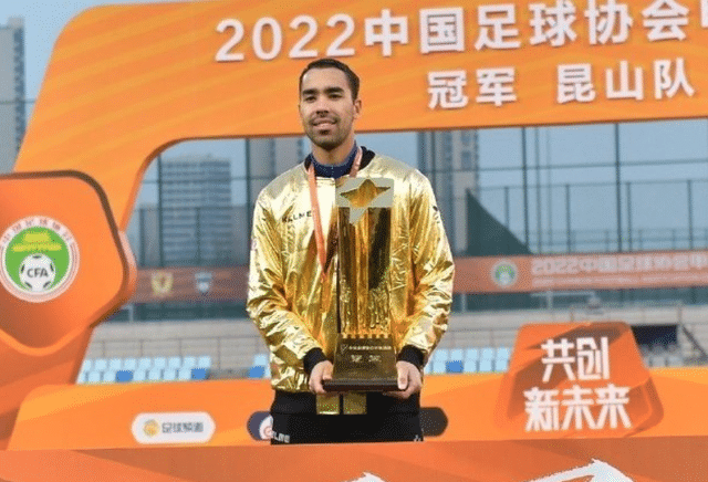 中国足球悲剧发酵！中甲冠军近乎分崩离析，冲超1场没踢恐解散