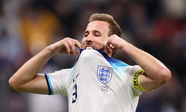 每日电讯报：凯恩无意今夏加盟巴黎 巴黎可能转向尤文弗拉霍维奇