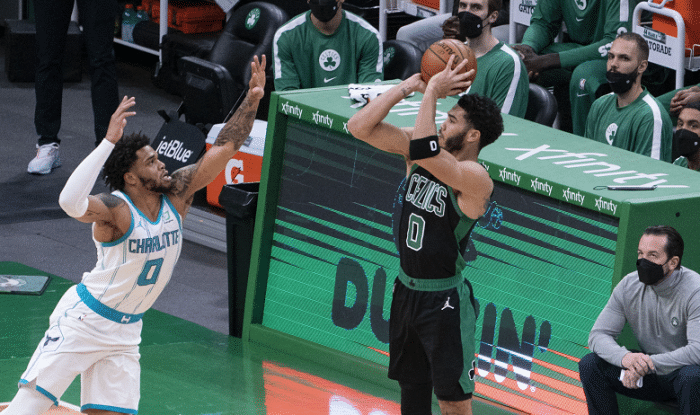 豪门覆灭日！76人爆冷惨败，勇士和篮网输球，湖人跌出前四