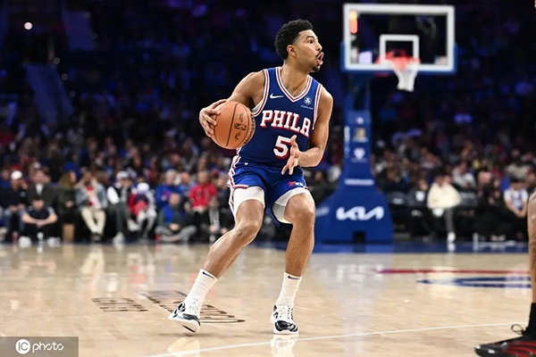 昆汀·格莱姆斯接受资质报价,一年870万美元重返76人