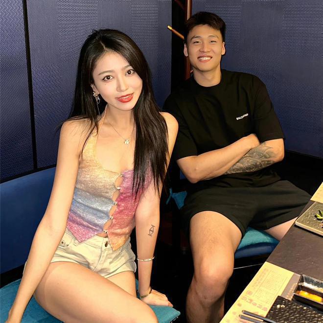 赵睿新赛季将换穿广东时期 10 号球衣征战，为新疆男篮全力冲击总冠军