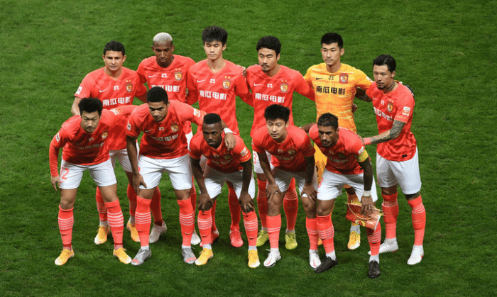 突发！10冠中超巨星将加盟豪门，恒大“保塔”未归，促成11年目标