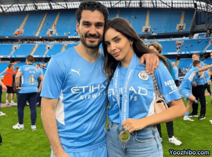 京东安立大功！超美主播妻子送祝福，超高颜值太吸睛