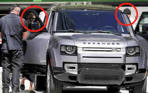 双丰收！布克打出MVP表现+美人在怀，领詹娜坐限量版路虎