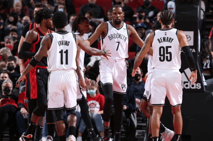 杜兰特拒绝休息！欧文透露脚踝没事并宣布出战公牛，责怪对手压伤自己