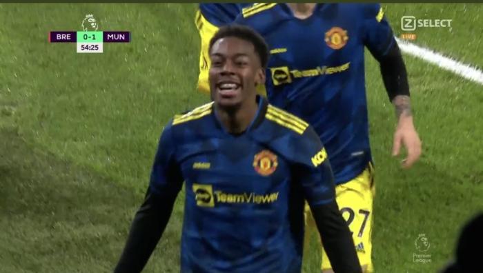 朗尼克重用曼联快马原因揭秘！弥补C罗防守弱点，看集锦被其吸引