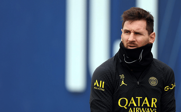 梅西争夺战！大巴黎全力挽留，球王面临选择：美洲杯之后再养老