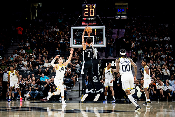 戏剧性比赛：文班亚马24 + 16 + 7帽6记三分 致命失误痛失好局