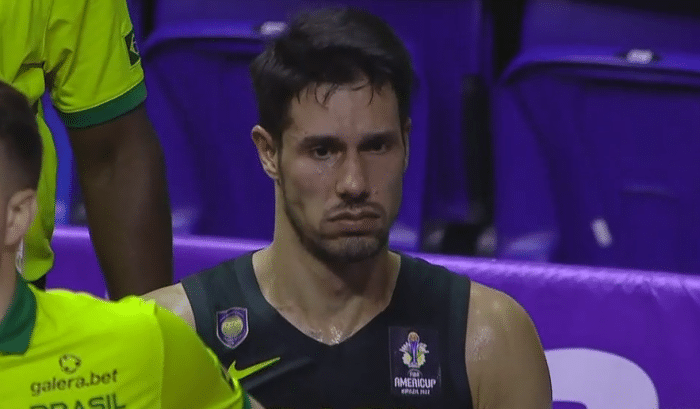 75：73！阿根廷险胜夺冠，全队怒吼疯狂庆祝，美国男篮获得第3