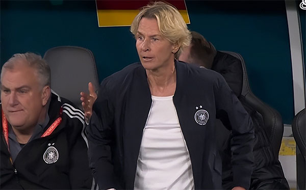 世界杯大爆冷！德国女足轰然出局，又被韩国击垮，创32年耻辱纪录