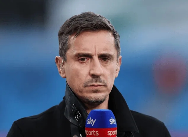 内维尔：泄密的球员是不可饶恕的，他们又想把教练搞下课了