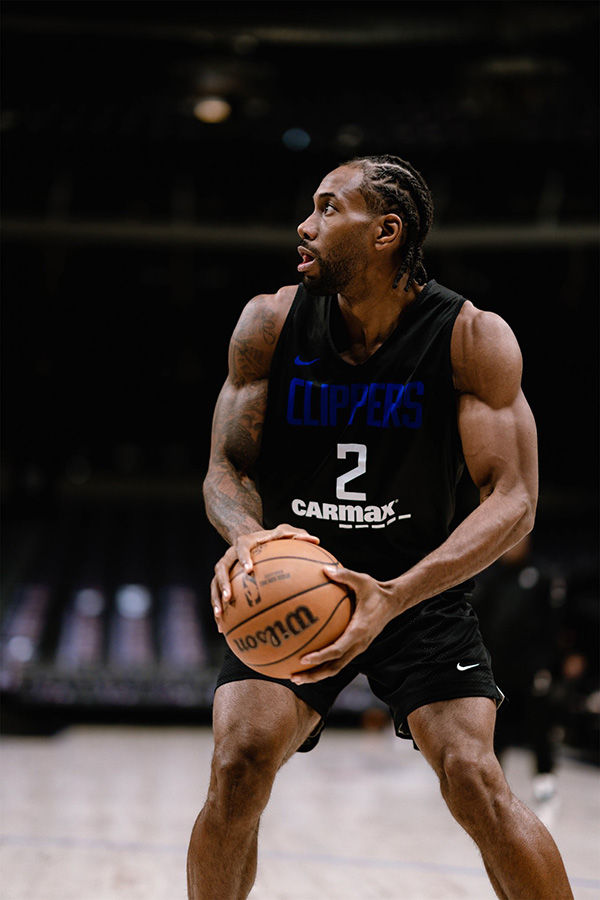 小卡回应负荷管理！粗壮手臂训练照引热议 球迷：这身材就像灭霸一样