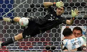 阿根廷国门：若能和梅西一起踢球，我将提高很多