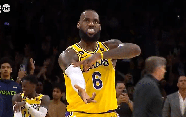 喊爸爸！30分+21分，哈姆熊抱2大功臣，加时犯浑险成罪人