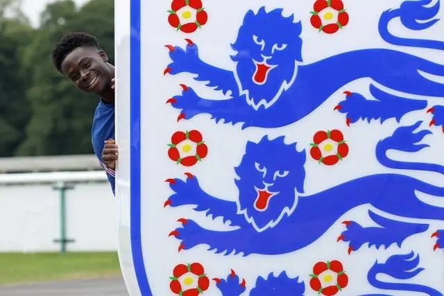 邮报披露：英足总全力出击，剑指英格兰球员受歧视辱骂现象