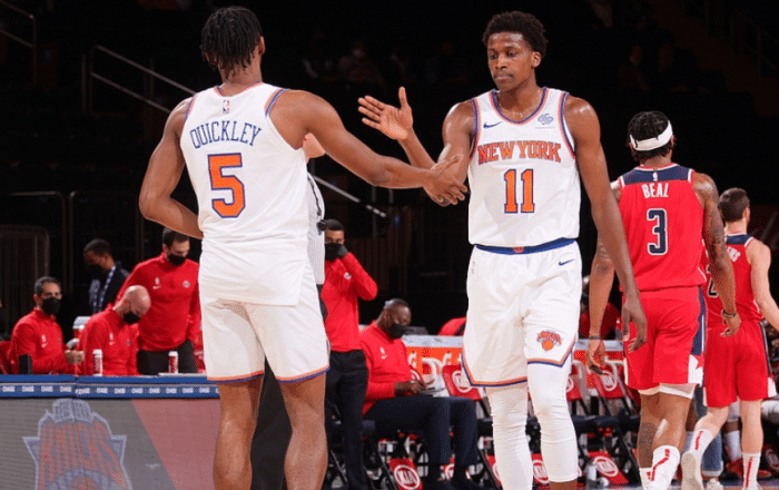 9战8败！NBA诞生大逆转：领先17分遭翻盘，双星疯狂失误14次