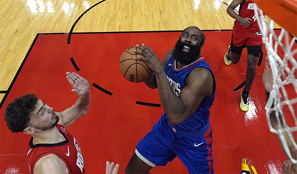赛季第40胜！哈登轰21+5+7，战旧主不留情，导演末节大逆转