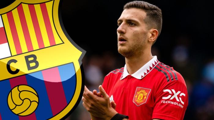 曼联主力拒绝巴萨欲续约留队！本赛季全部比赛首发，周薪不到3万