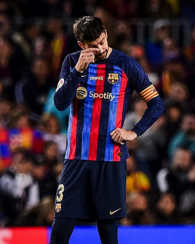 皮克赛后泪崩！动情演讲全文：在巴萨出生也会在这死，因爱选择离开