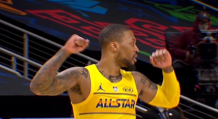 利拉德过去三场场均41.3分 命中率58%&投进6记三分