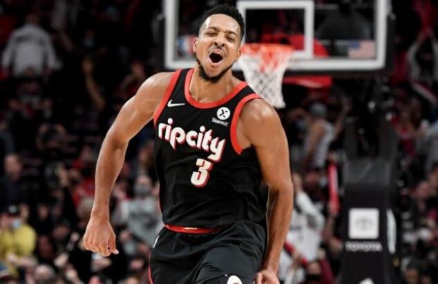 西部豪强拒重磅交易，1换4！却颠覆联盟格局，送字母哥绝佳帮手