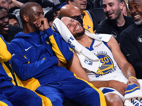 勇士5连败后众将开会！追梦向球队道歉忏悔：承认锁喉戈贝尔越界了