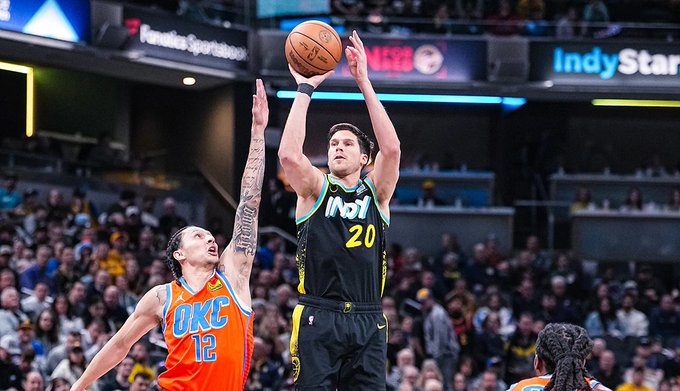 32岁神射加盟国王，41% 三分命中率助力冲季后赛