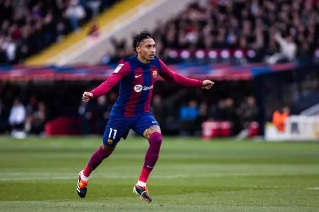 拉菲尼亚：梅西是外星来客 亚马尔似内马尔